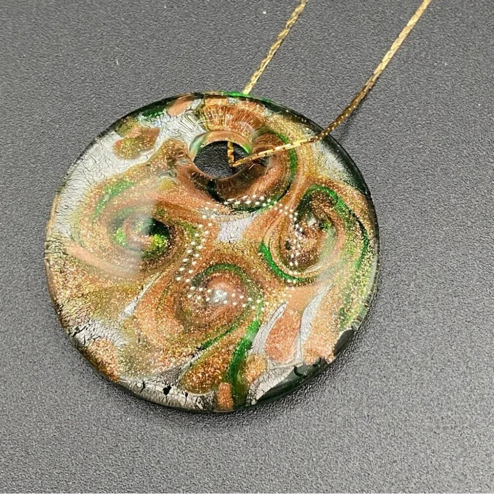 Stunning Venice Murano Green Glass Pendant  and Earring Set - Picture 15 of 15